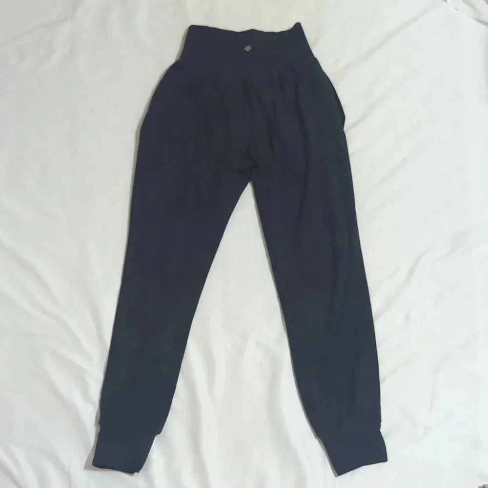 Athleta Salutation Textured Jogger, Color Dreamwe… - image 5